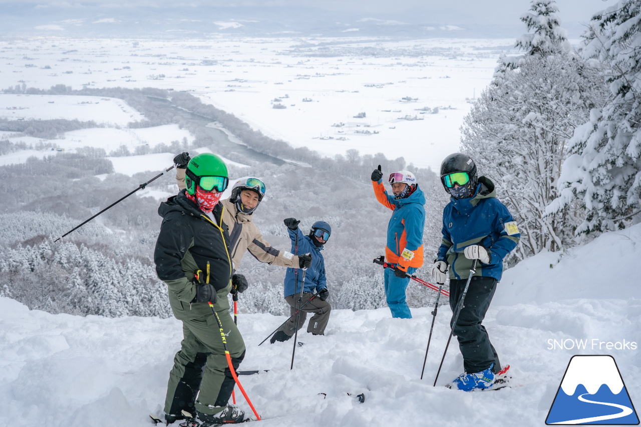 士別市日向スキー場　地元スキーヤーの皆さんと一緒に道北屈指の豪雪パウダーを心ゆくまで、滑る、滑る、滑る！